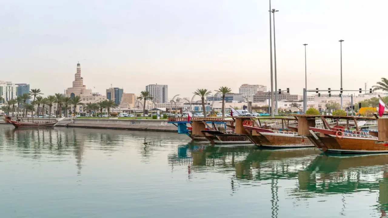 الأرصاد الجوية تحذر من رياح قوية مضطربة في عرض البحر تزامناً مع الطقس